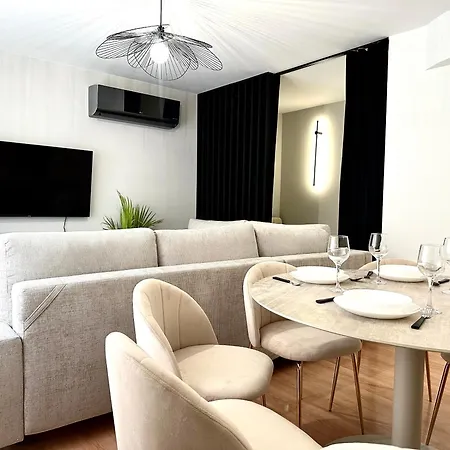 Igielna -100m From Old Town I Ac I Fast Wifi I Self Check-in Breslau