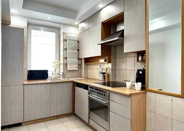 Igielna - 100m Main Square - Self Check-in *